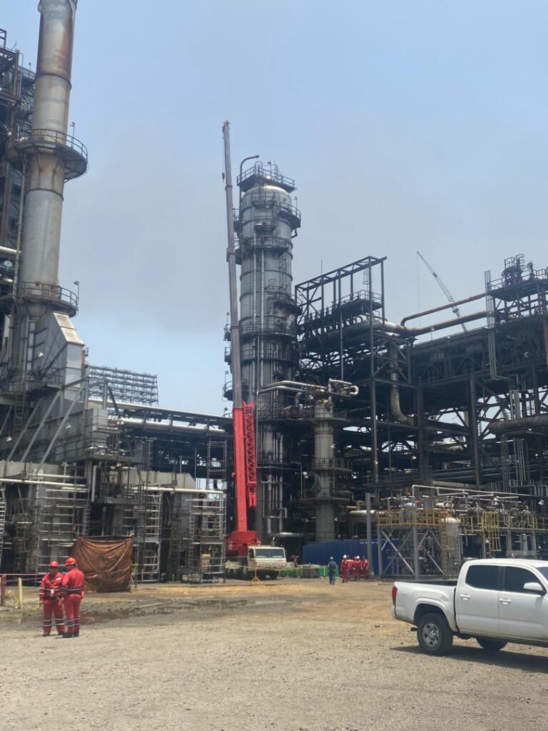 Izaje industrial en campo petrolero Maturín Monagas Venezuela